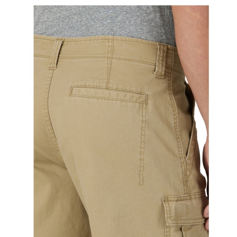 Wrangler Men's ATG Flex 10" Cargo Shorts - Size 36 - Picture 7 of 7